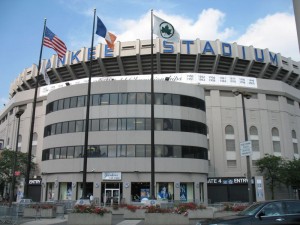 3769_800px-yankee_stadium_exterior 3769_800px-yankee_stadium_exterior